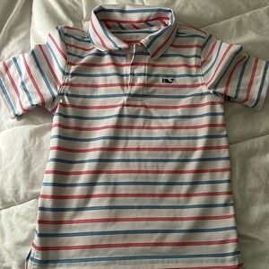 Vineyard Vines 2T performance polo.